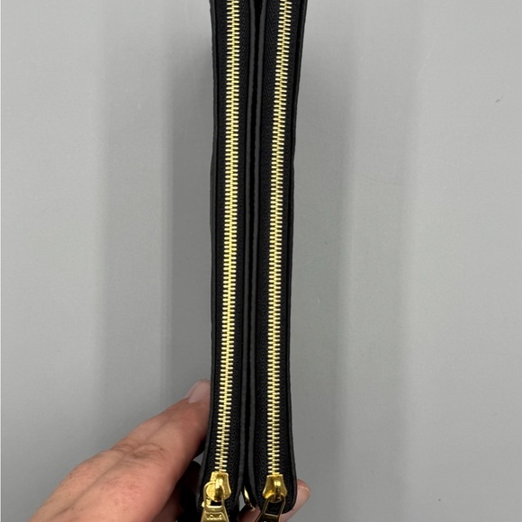 Louis Vuitton Bicolore Double Pochette Crossbody - Picture 4 of 14